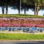 Апартаменти Cozy Flat With Balcony In *