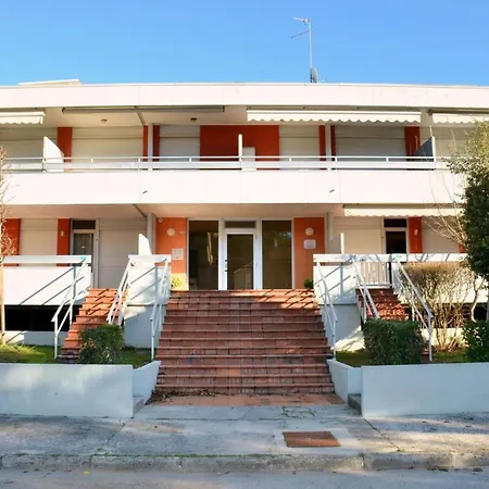 Appartement Cozy Flat With Balcony In Bibione