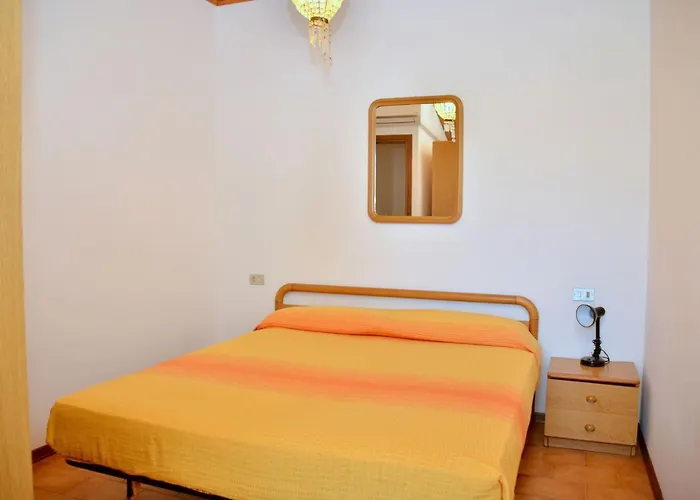 Appartement Cozy Flat With Balcony In *