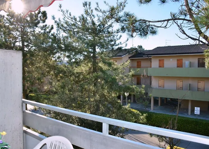 Cozy Flat With Balcony In Апартаменти *